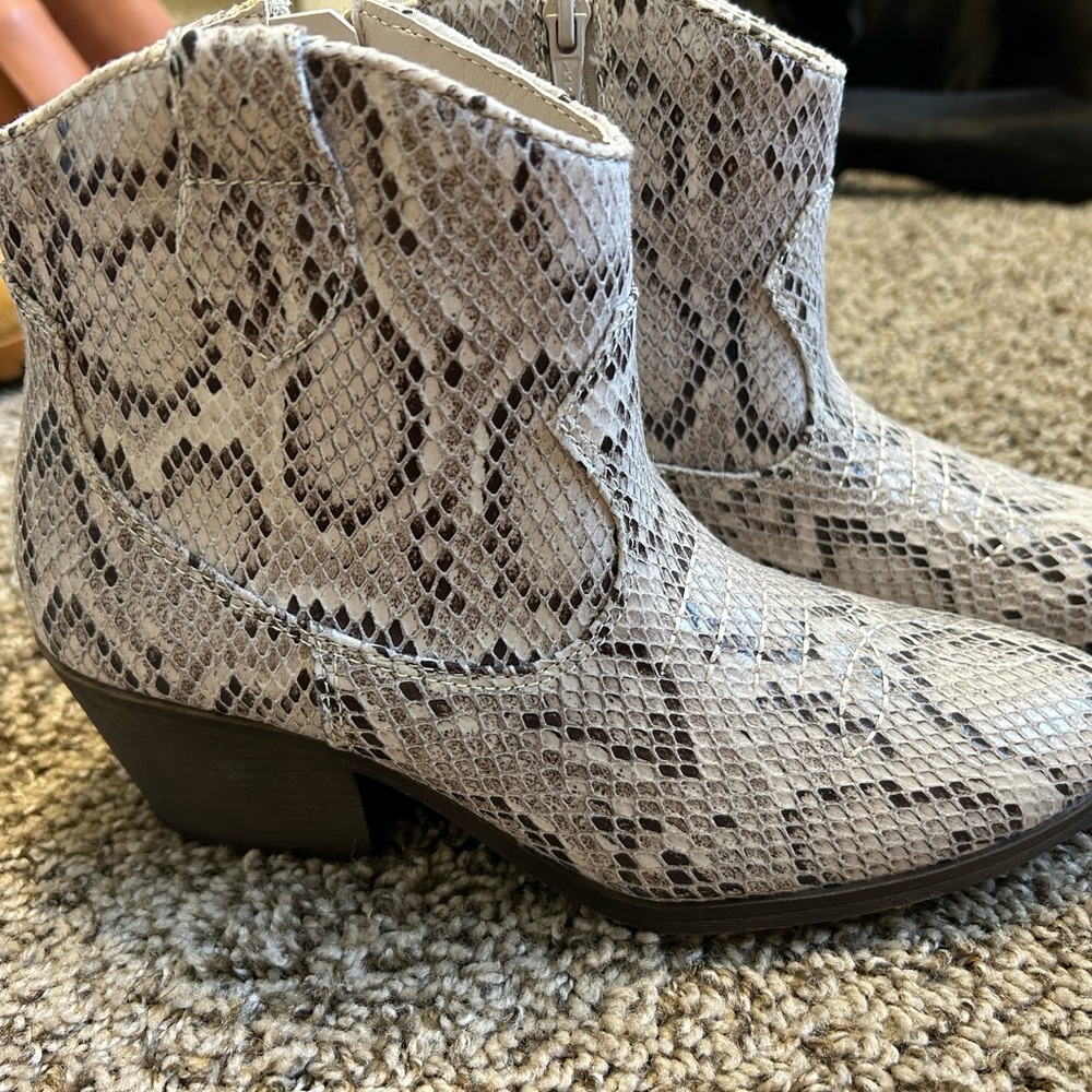 Snake-print Booties - Picture 2 of 5